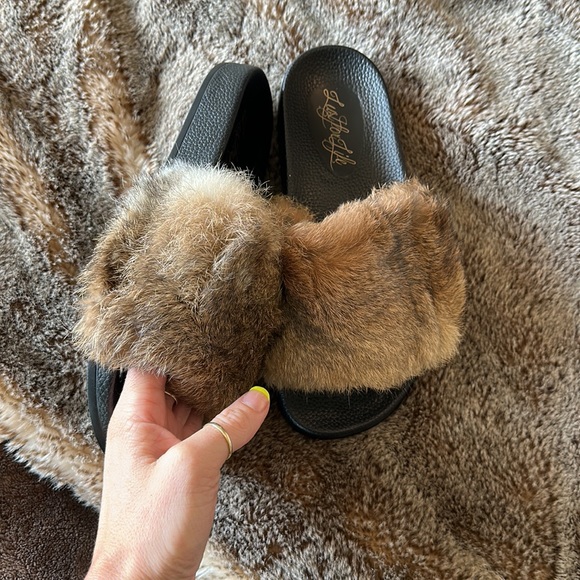Authentic fur slides size 7 - Picture 3 of 4